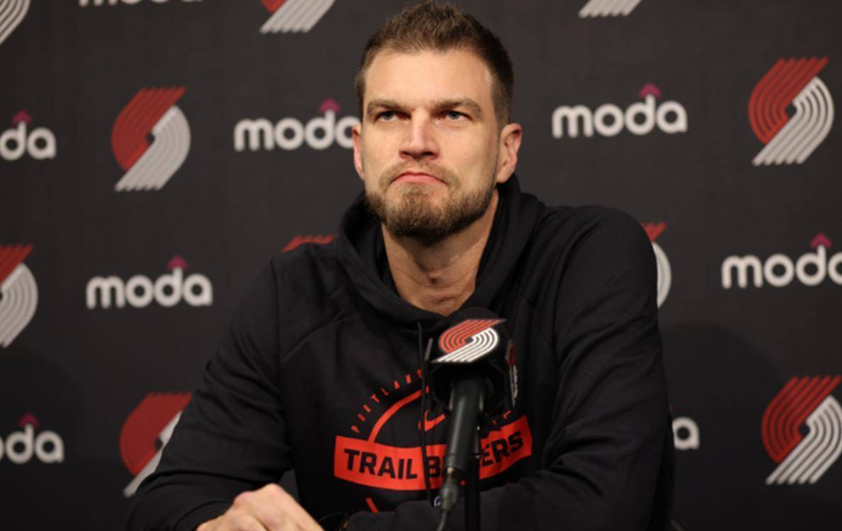 爱游戏体育-费耶诺德训练开放日，今晨豪取连胜引欢呼，NBA总决赛在即，轮换策略成焦点的简单介绍-爱游戏体育